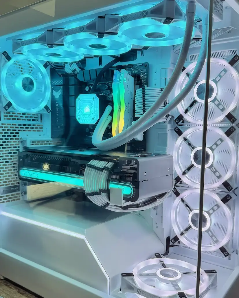 Montaje Gaming PC Phanteks Ajalvir Montaje Gaming PC Phanteks Ajalvir